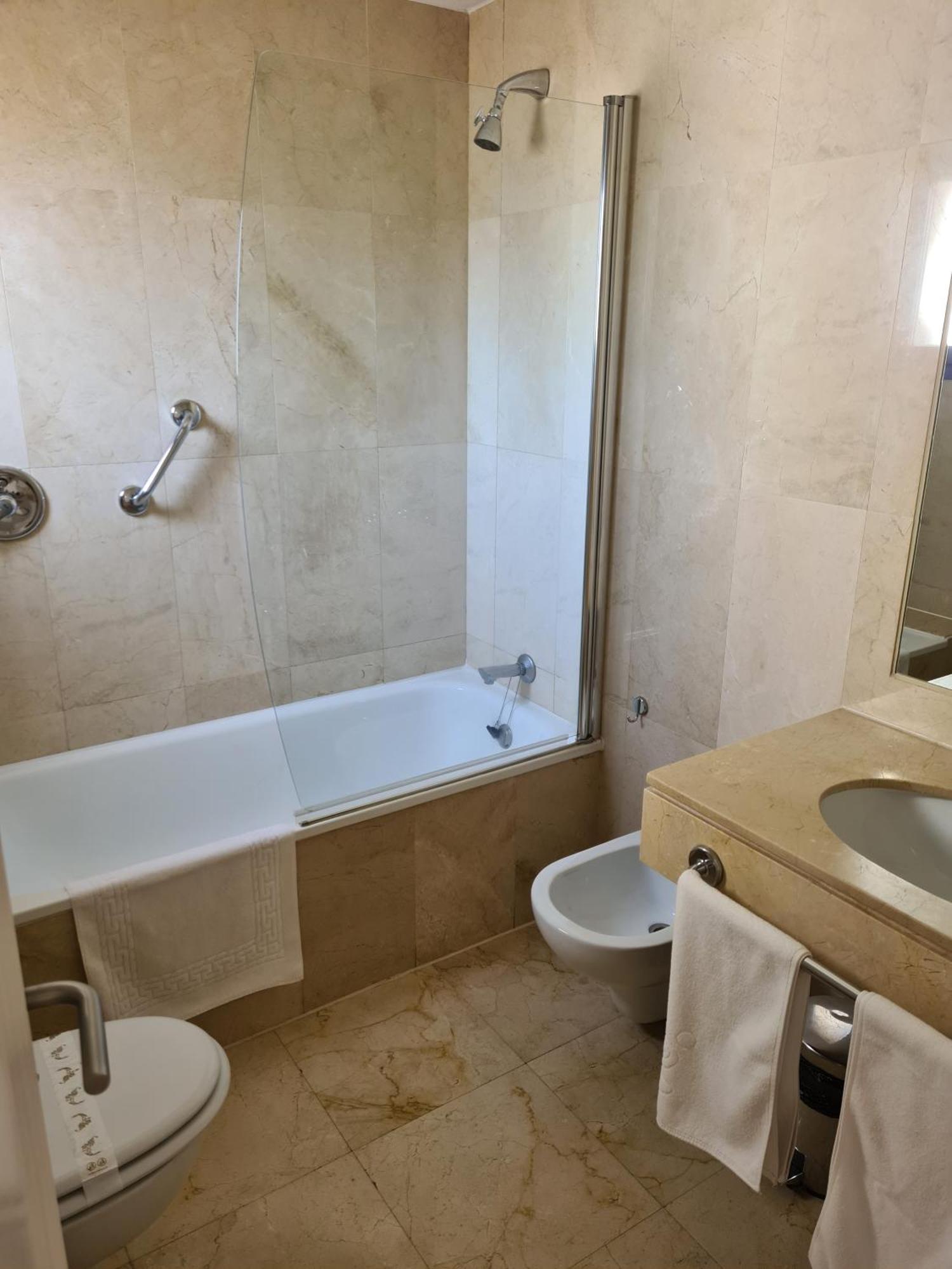 Apartamentos Plaza De Santiago - Estudios Turisticos - 1 Llave Pinto Eksteriør billede