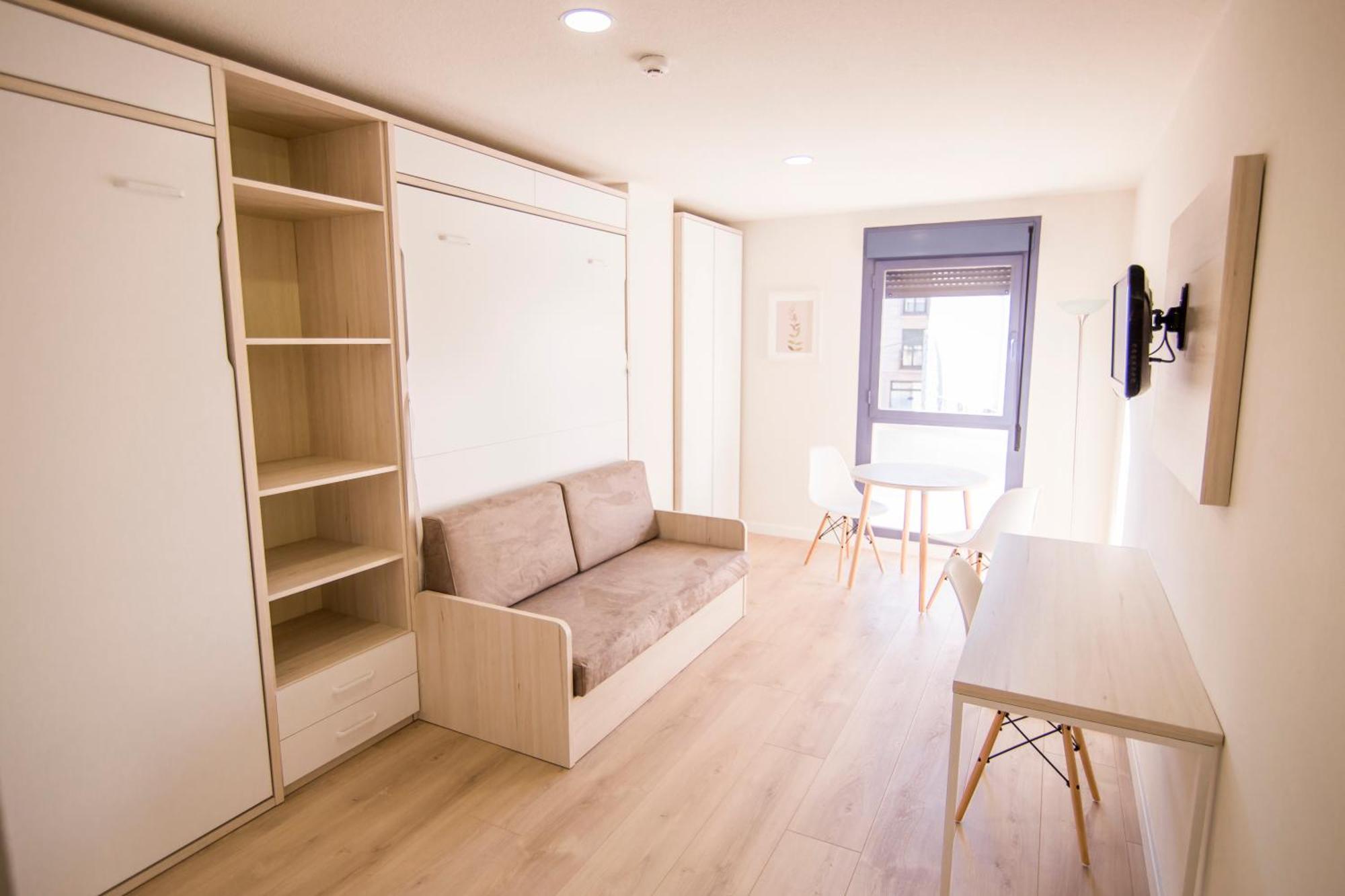 Apartamentos Plaza De Santiago - Estudios Turisticos - 1 Llave Pinto Eksteriør billede