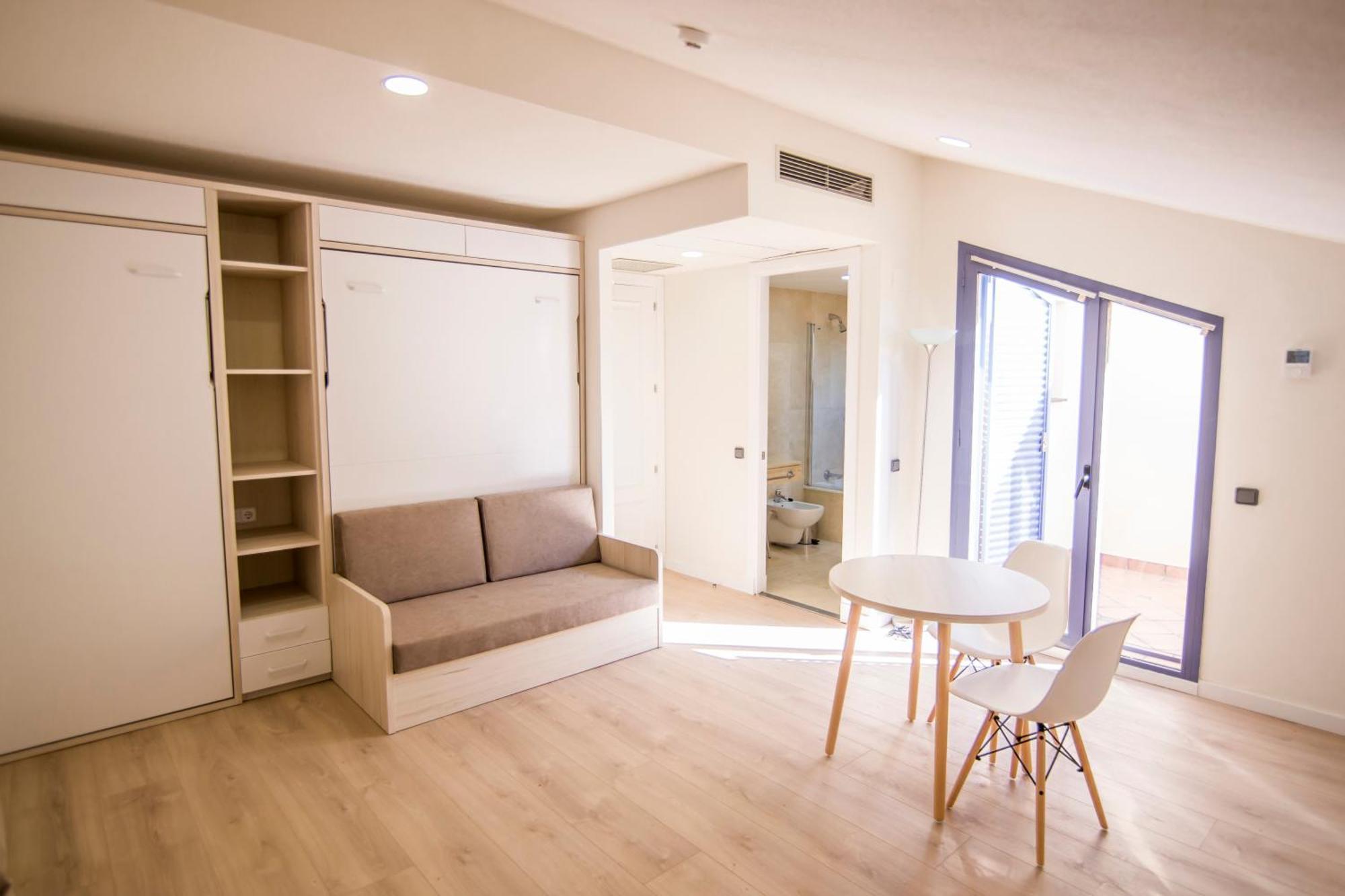 Apartamentos Plaza De Santiago - Estudios Turisticos - 1 Llave Pinto Eksteriør billede