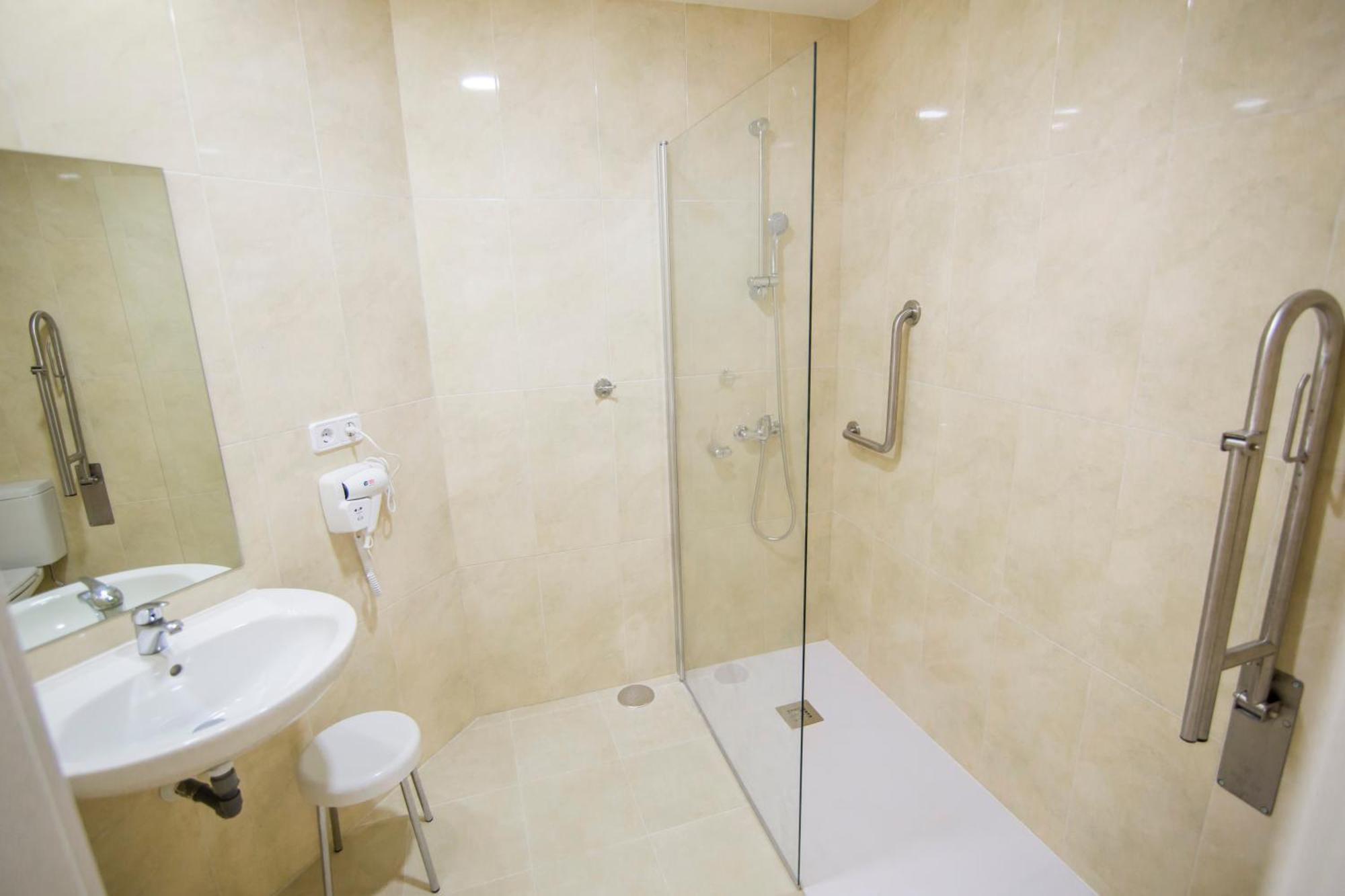 Apartamentos Plaza De Santiago - Estudios Turisticos - 1 Llave Pinto Eksteriør billede