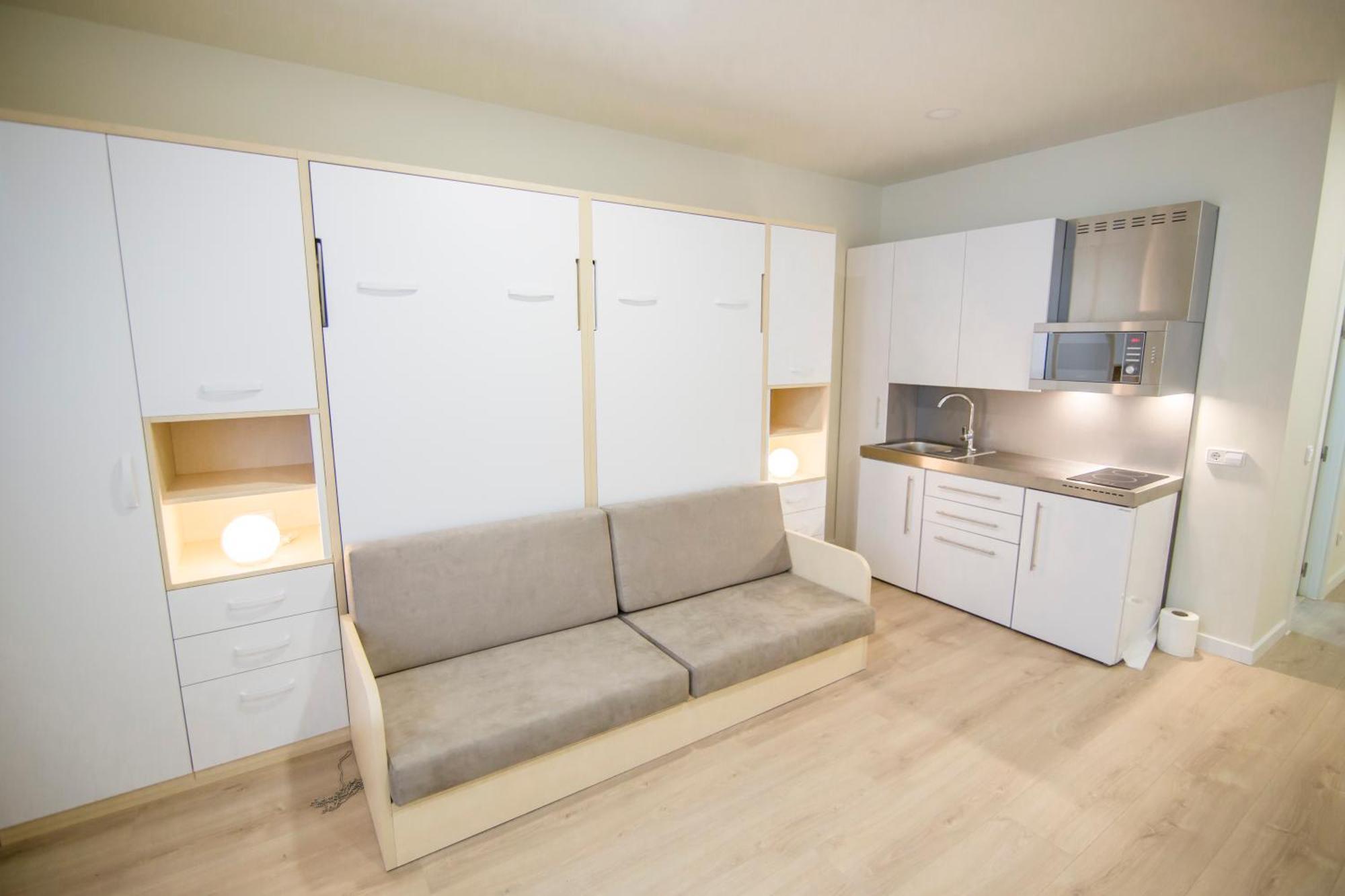 Apartamentos Plaza De Santiago - Estudios Turisticos - 1 Llave Pinto Eksteriør billede