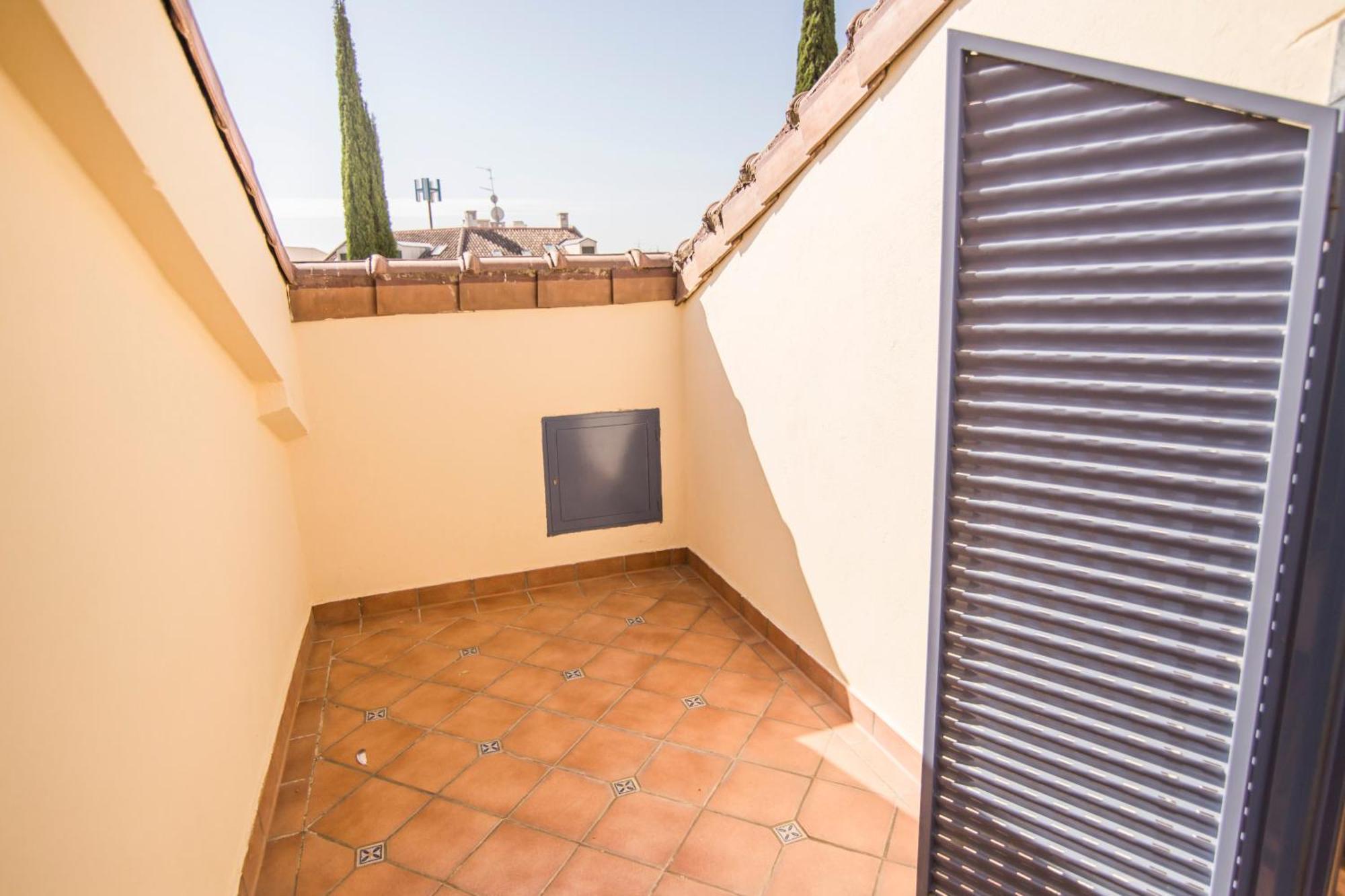 Apartamentos Plaza De Santiago - Estudios Turisticos - 1 Llave Pinto Eksteriør billede