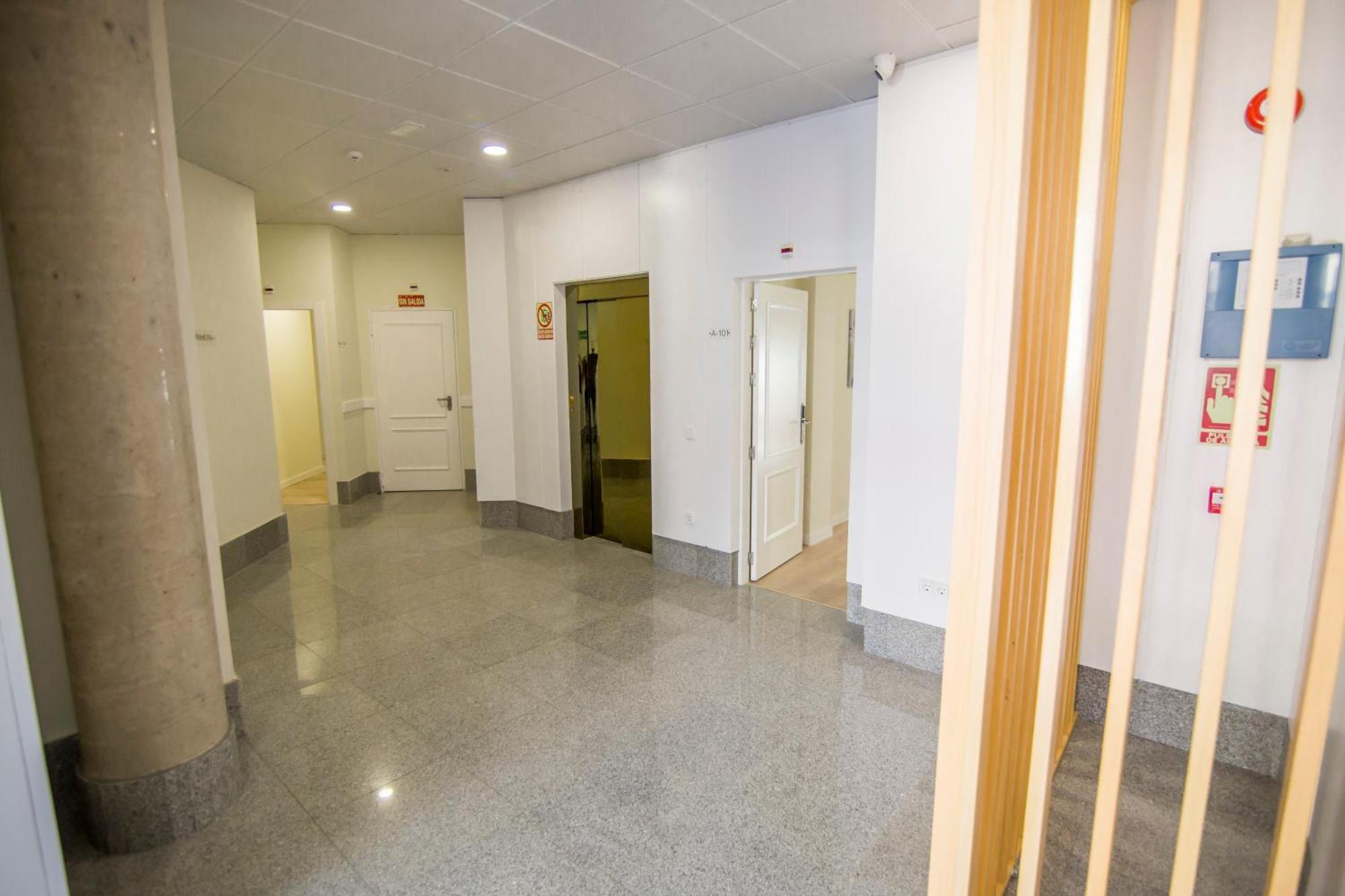 Apartamentos Plaza De Santiago - Estudios Turisticos - 1 Llave Pinto Eksteriør billede